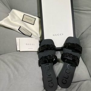 S O L D!!!!!!!!!!!Authentic Gucci Rubber Sandals